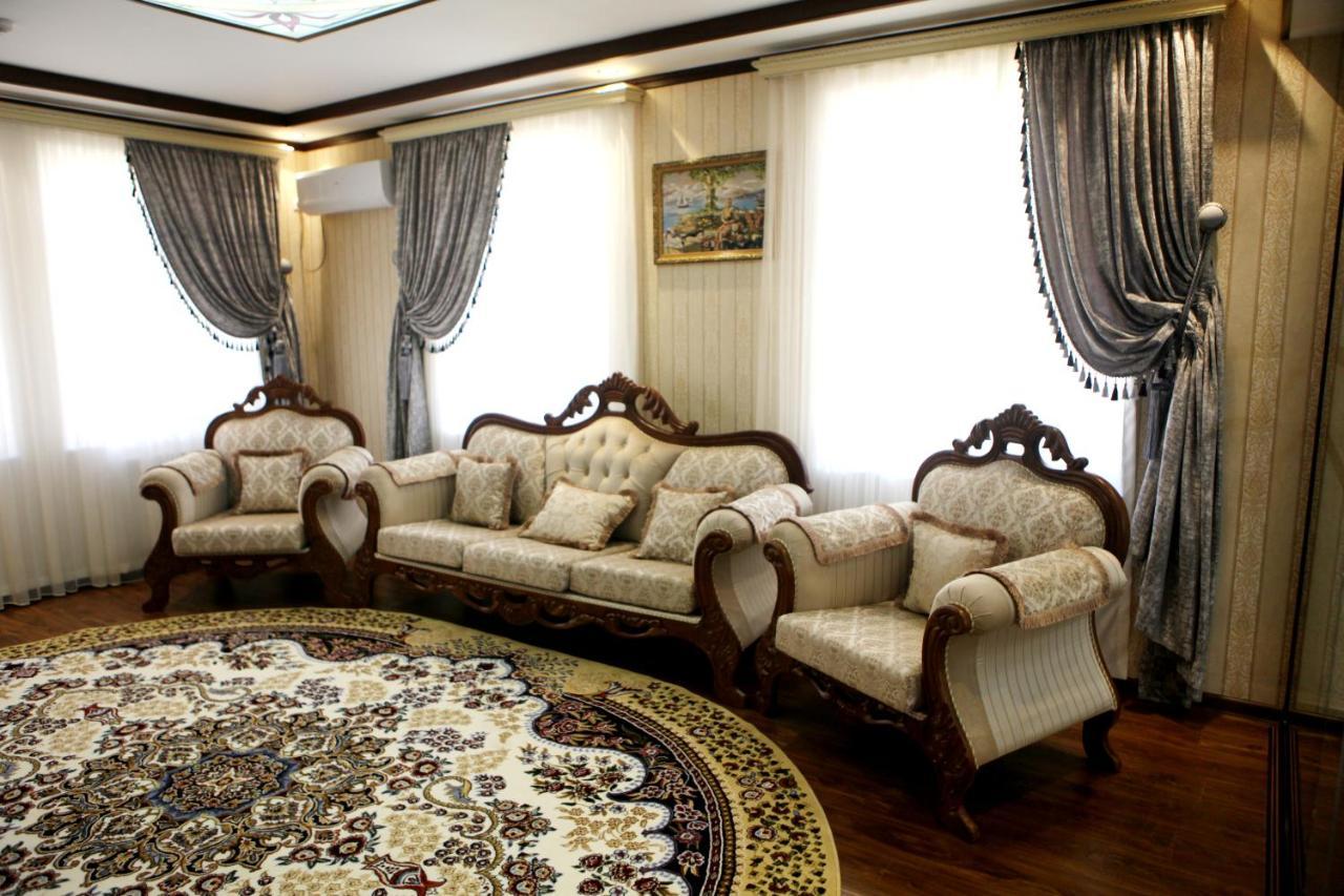 Hotel Naxshab Qarshi Exterior foto
